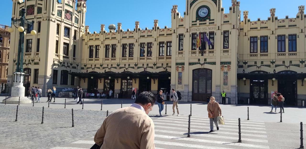 Апартаменты Edificio Tiziano Mercado Central Валенсия Экстерьер фото